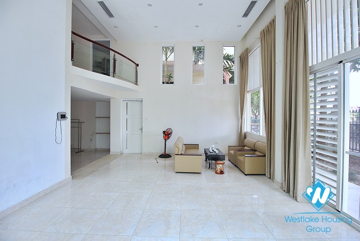 Lake view- House with big terrace for rent in Tay Ho, Hanoi